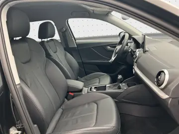 AUDI Q2 Advanced 40 TFSI quattro Navi LED PDC Virtual