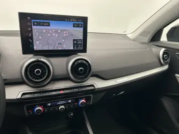 AUDI Q2 Advanced 40 TFSI quattro Navi LED PDC Virtual