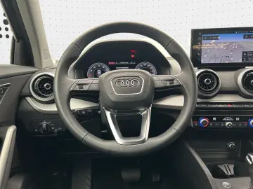 AUDI Q2 Advanced 40 TFSI quattro Navi LED PDC Virtual