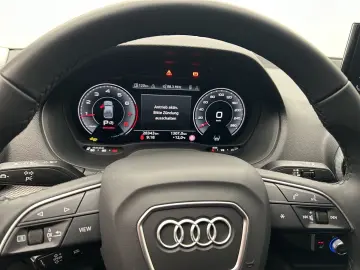 AUDI Q2 Advanced 40 TFSI quattro Navi LED PDC Virtual