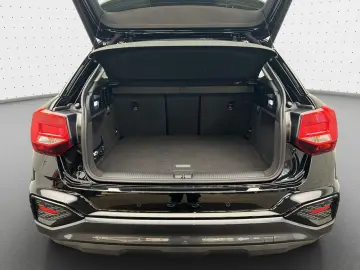 AUDI Q2 Advanced 40 TFSI quattro Navi LED PDC Virtual