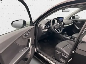 AUDI Q2 Advanced 40 TFSI quattro Navi LED PDC Virtual