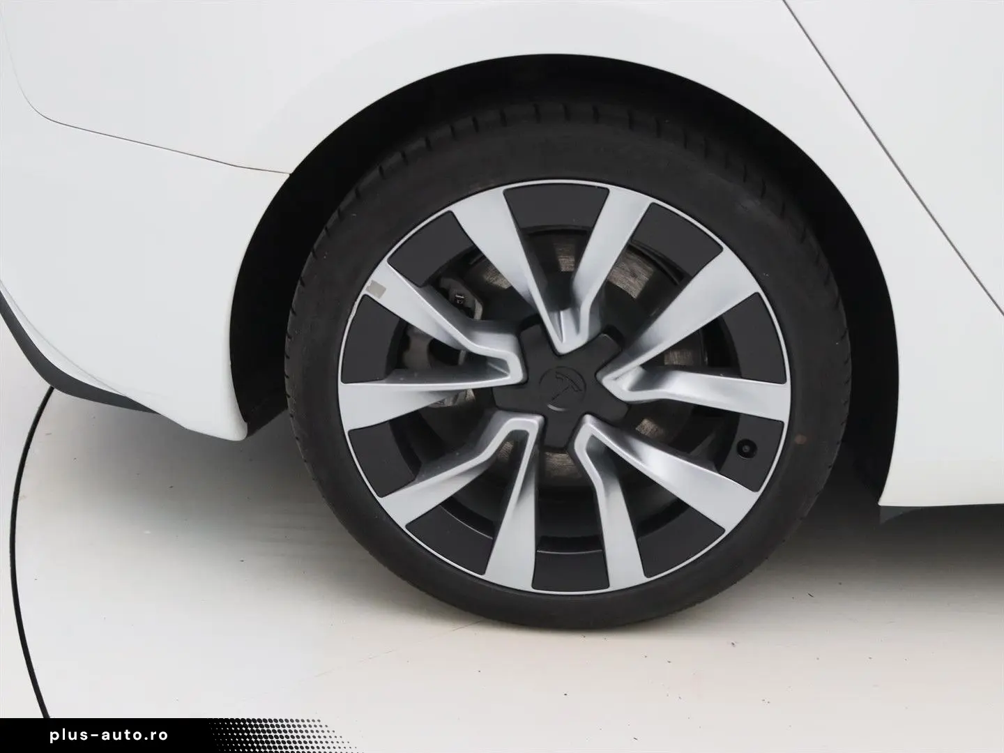 TESLA Model 3 Standard RWD Plus 95% SoH HIGHLAND [ LFP