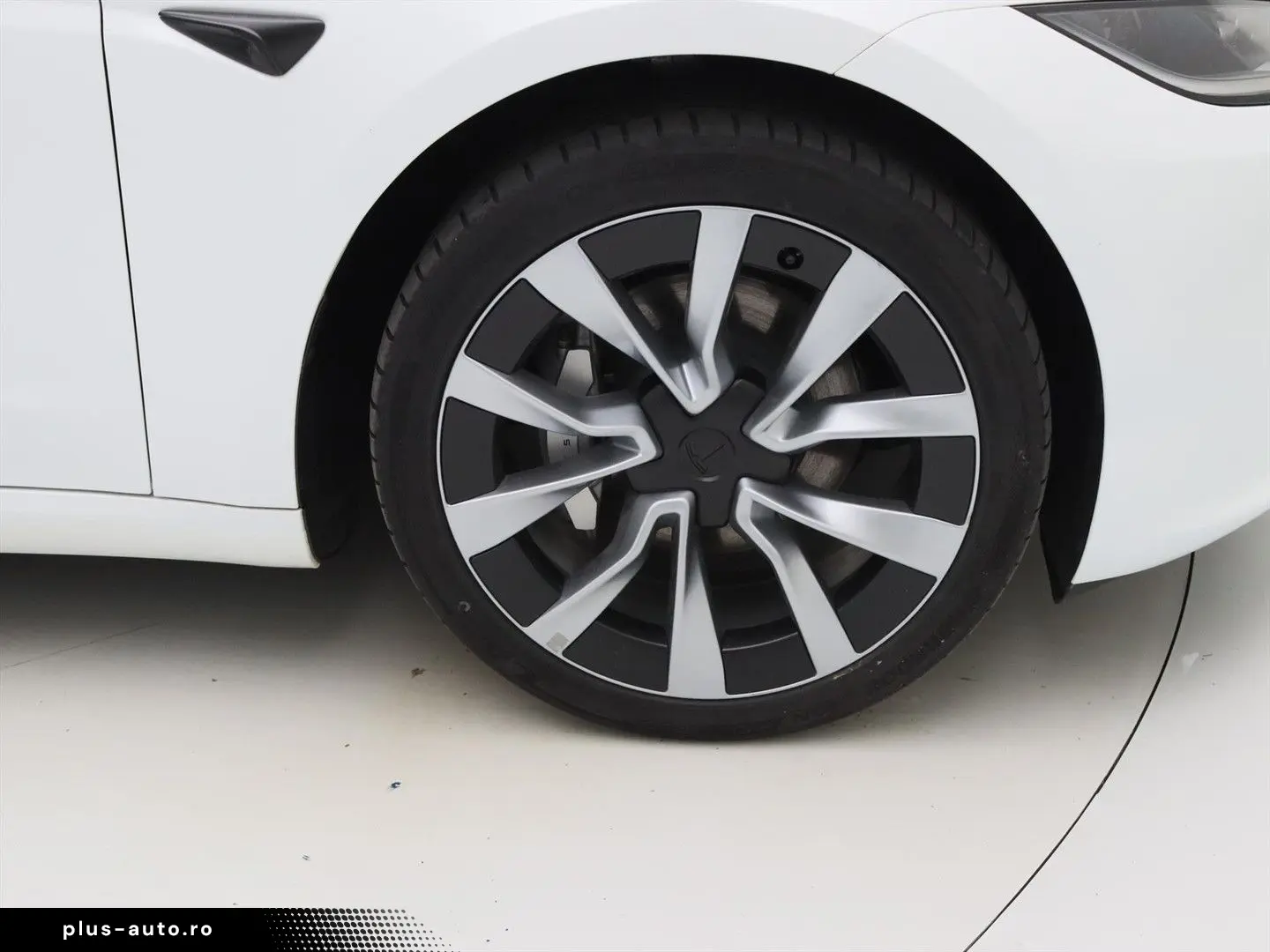TESLA Model 3 Standard RWD Plus 95% SoH HIGHLAND [ LFP