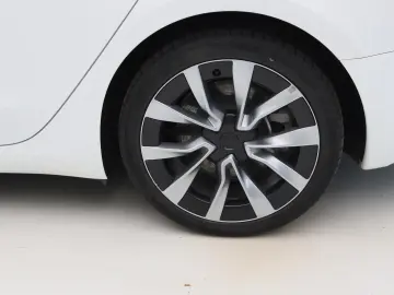 TESLA Model 3 Standard RWD Plus 95% SoH HIGHLAND [ LFP