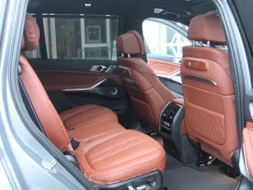 BMW X7 xDrive 40 d M Sport Pro 23  B&W UPE  154.250