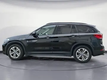 BMW X1 xDrive25e Advantage Navi LED