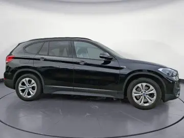 BMW X1 xDrive25e Advantage Navi LED