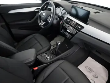 BMW X1 xDrive 25e Advantage Leder Navi LED Kamer HUD