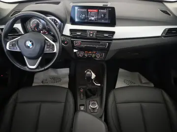 BMW X1 xDrive 25e Advantage Leder Navi LED Kamer HUD