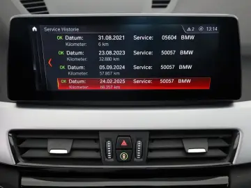 BMW X1 xDrive 25e Advantage Leder Navi LED Kamer HUD