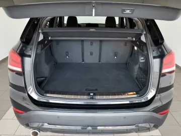 BMW X1 xDrive 25e Advantage Leder Navi LED Kamer HUD