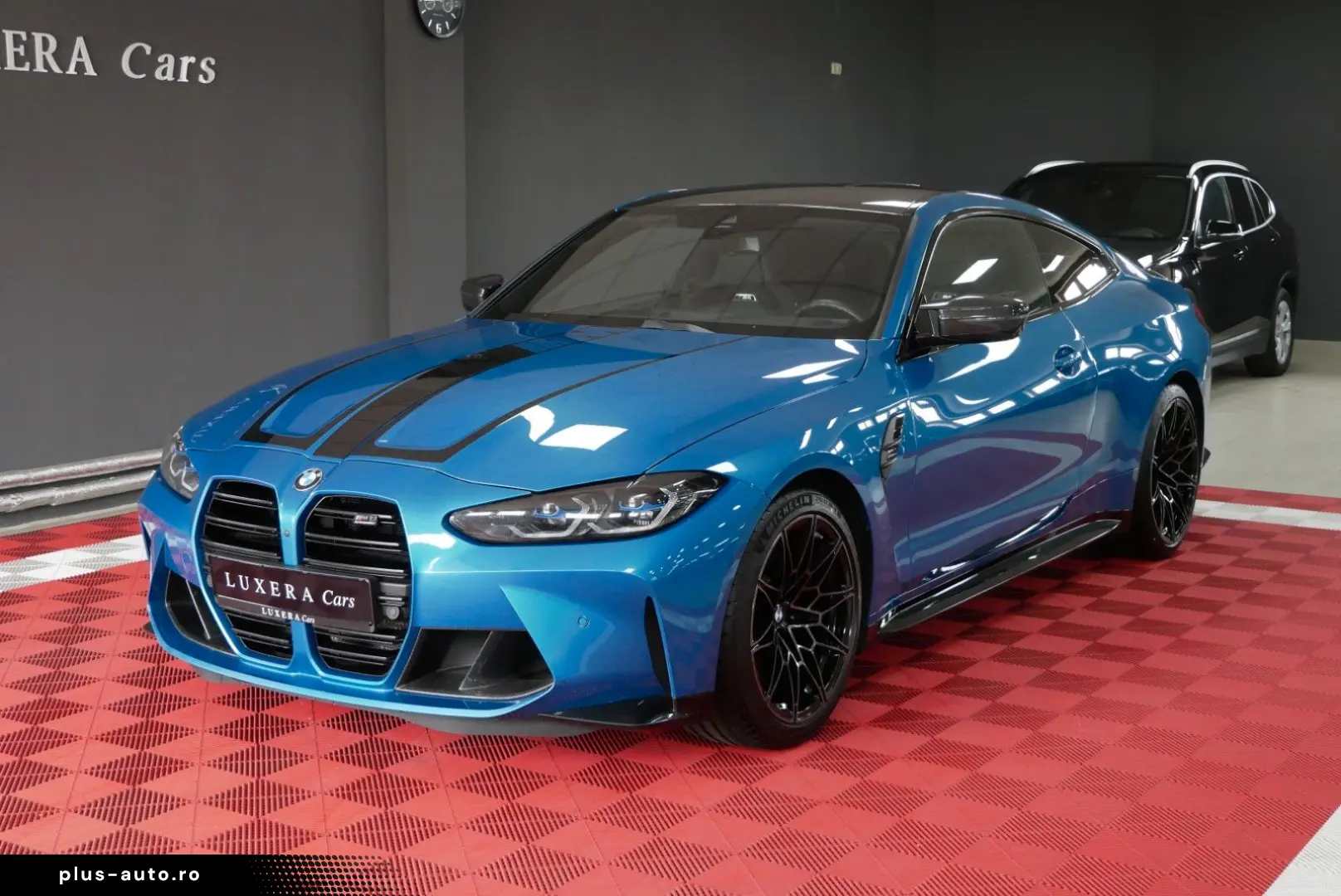 BMW M4 Coupe Competition Individual Carbon Schale HK