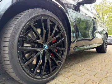 BMW X5 xDrive45e M Sport PanoSky TV HuD Massage AHK