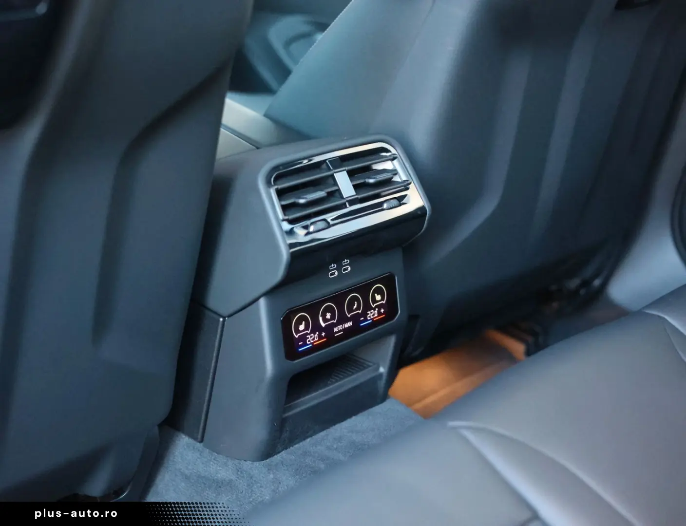 BMW 550e Touring xDrive   M Sport Pro - AHK - Bow&Wi