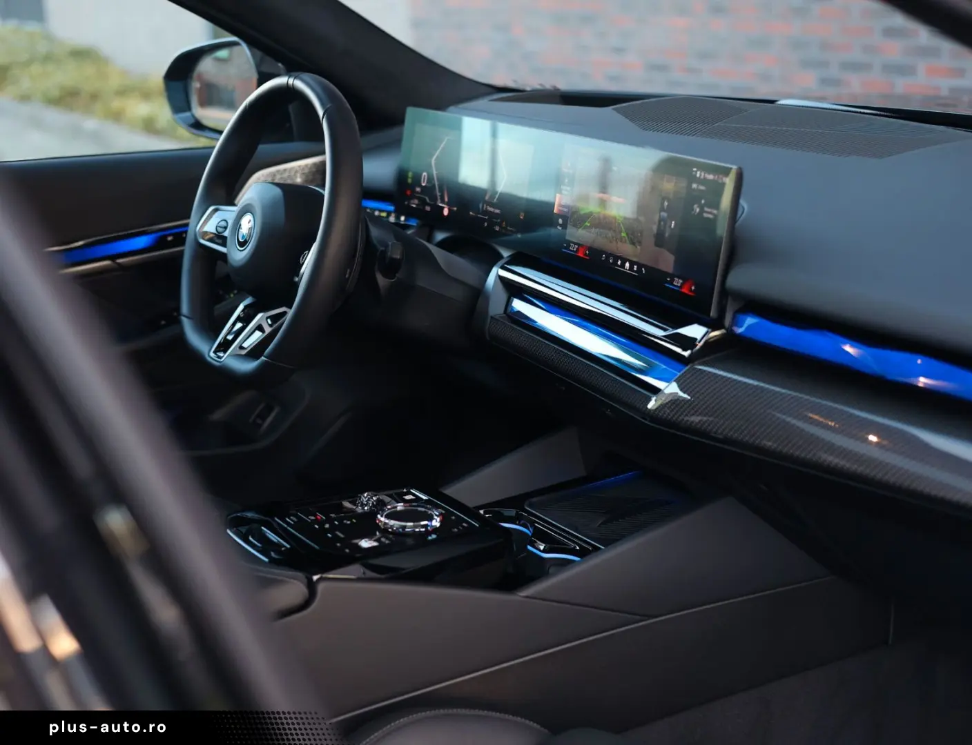 BMW 550e Touring xDrive   M Sport Pro - AHK - Bow&Wi