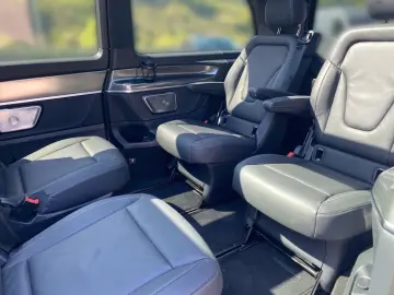 MERCEDES-BENZ V 300 d 4M EXCLUSIVE LANG AIRMAT PANO &hellip;