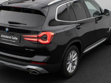 BMW X3 xD20i Laser Kamera HiFi Komfort Alarm Sport