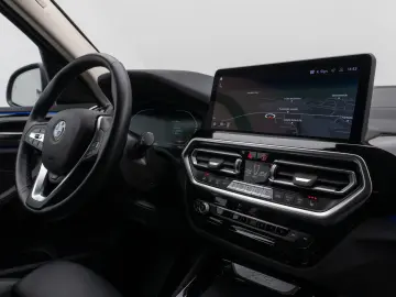 BMW X3 xD20i Laser Kamera HiFi Komfort Alarm Sport
