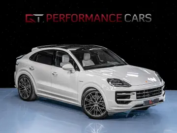 PORSCHE Cayenne E-Hyb Coupé SpDesign Crayon 22  Massage