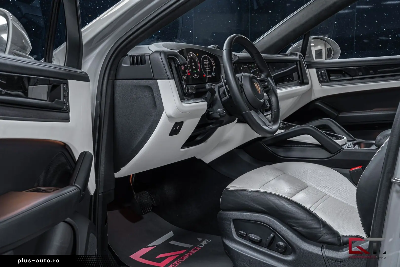 PORSCHE Cayenne E-Hyb Coupé SpDesign Crayon 22  Massage