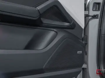 PORSCHE Cayenne E-Hyb Coupé SpDesign Crayon 22  Massage