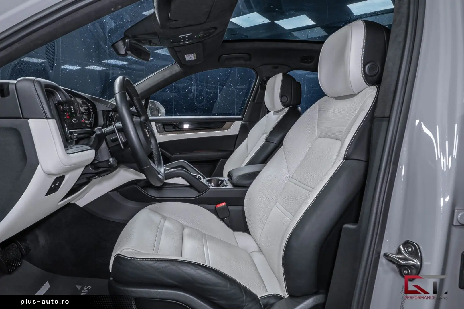 PORSCHE Cayenne E-Hyb Coupé SpDesign Crayon 22  Massage