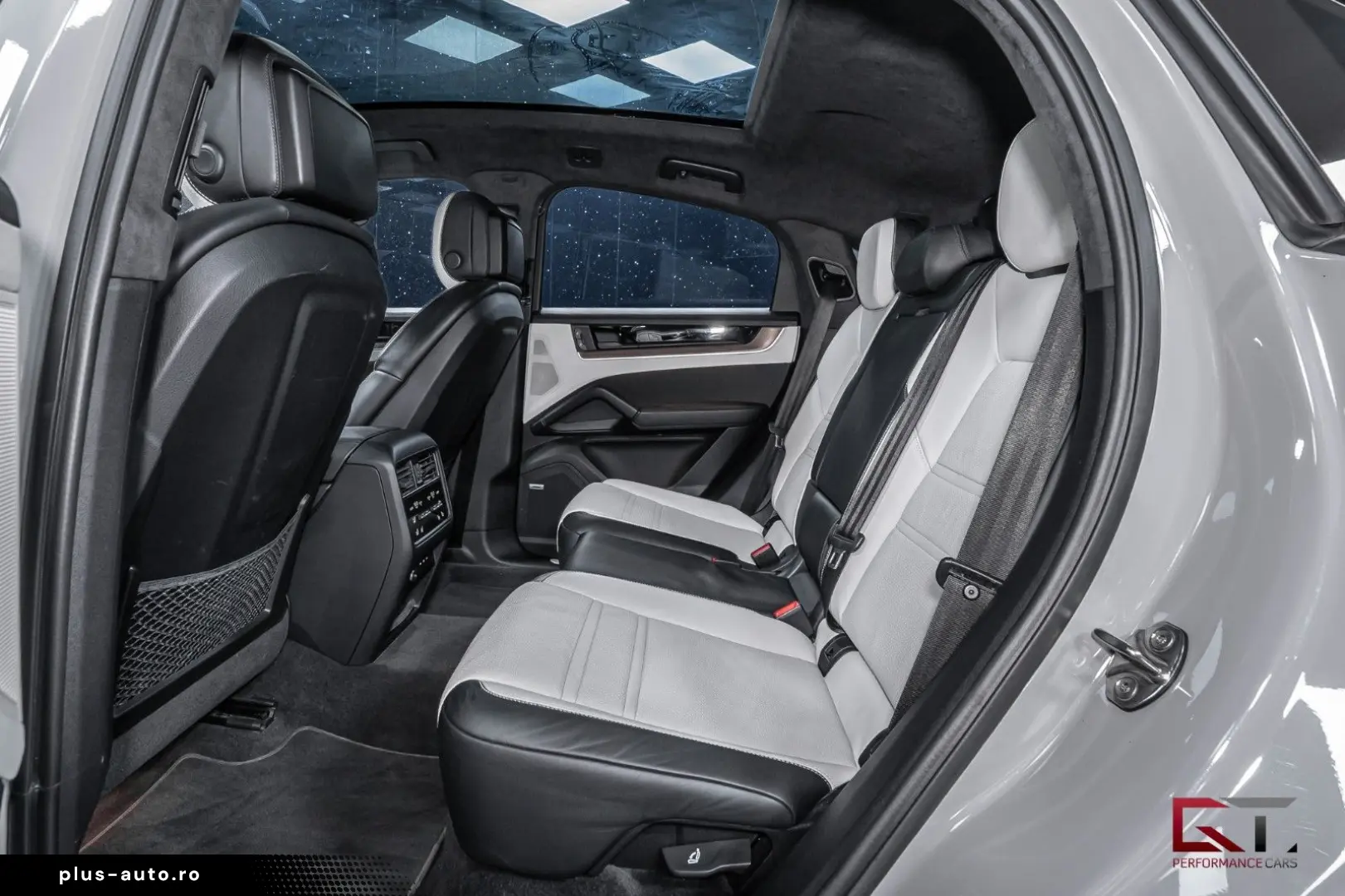 PORSCHE Cayenne E-Hyb Coupé SpDesign Crayon 22  Massage