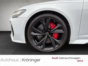 AUDI RS 6 Avant 4.0 TFSI quat. performance B&O Laser