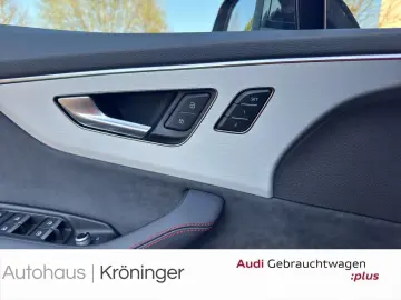 AUDI SQ7 4.0 TFSI quattro Luft B&O Massage HUD Stand