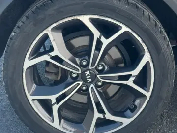 KIA SPORTAGE 2.0 DSL 8AT HP 4x4 Mild Hybrid GT Line