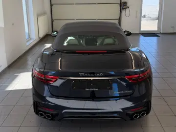 MASERATI GranCabrio 404 kW 3.0 V6 AWD Trofeo