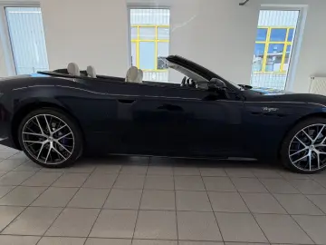 MASERATI GranCabrio 404 kW 3.0 V6 AWD Trofeo