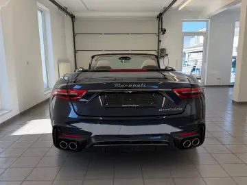 MASERATI GranCabrio 404 kW 3.0 V6 AWD Trofeo