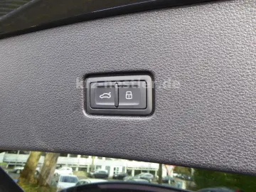 AUDI Q8 50 TDI 2x S Line Pano Leder AHK 22  Alllenk.