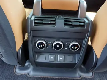 LAND ROVER Defender V8 Carpathian Edition 110  Vollausst.