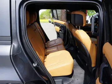 LAND ROVER Defender V8 Carpathian Edition 110  Vollausst.