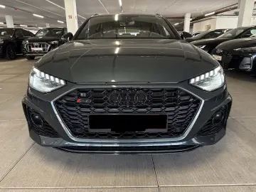 AUDI RS4 AVANT BLACK 20Z. ACC HuD PANO RS-AGA 280KMH