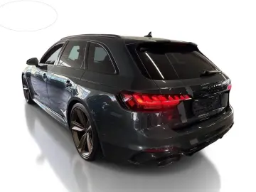 AUDI RS4 AVANT BLACK 20Z. ACC HuD PANO RS-AGA 280KMH