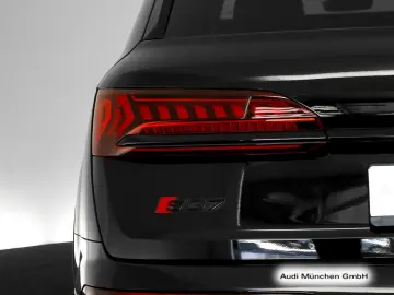 AUDI SQ7 TFSI UPE 141  Pano AHK 7-Sitze Luftf. HD-Mat