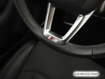 AUDI SQ7 TFSI UPE 141  Pano AHK 7-Sitze Luftf. HD-Mat