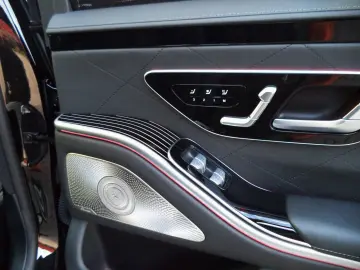 MERCEDES-BENZ S 400d LANG 4M AMG EXCLUSIV-PAK. MANUF…