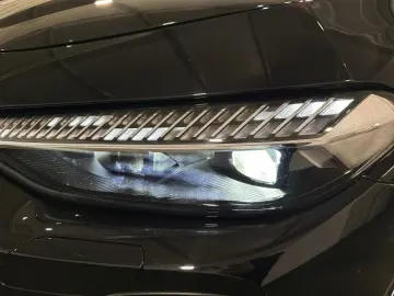 AUDI S5 Avant TFSI  MATRIX PANO AHK B&O HUD STANDHZG