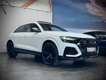 AUDI RSQ8 CARBON MATRIX ALLRADLENKUNG HEAD-UP 2.HAND