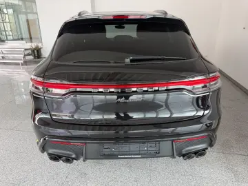 PORSCHE Macan T- IPA- ACC - 21 Zoll- Luft- Standhzg-