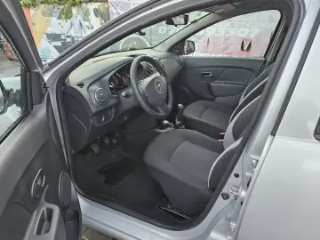 Dacia Logan 1.2i(distributie pe lant)
