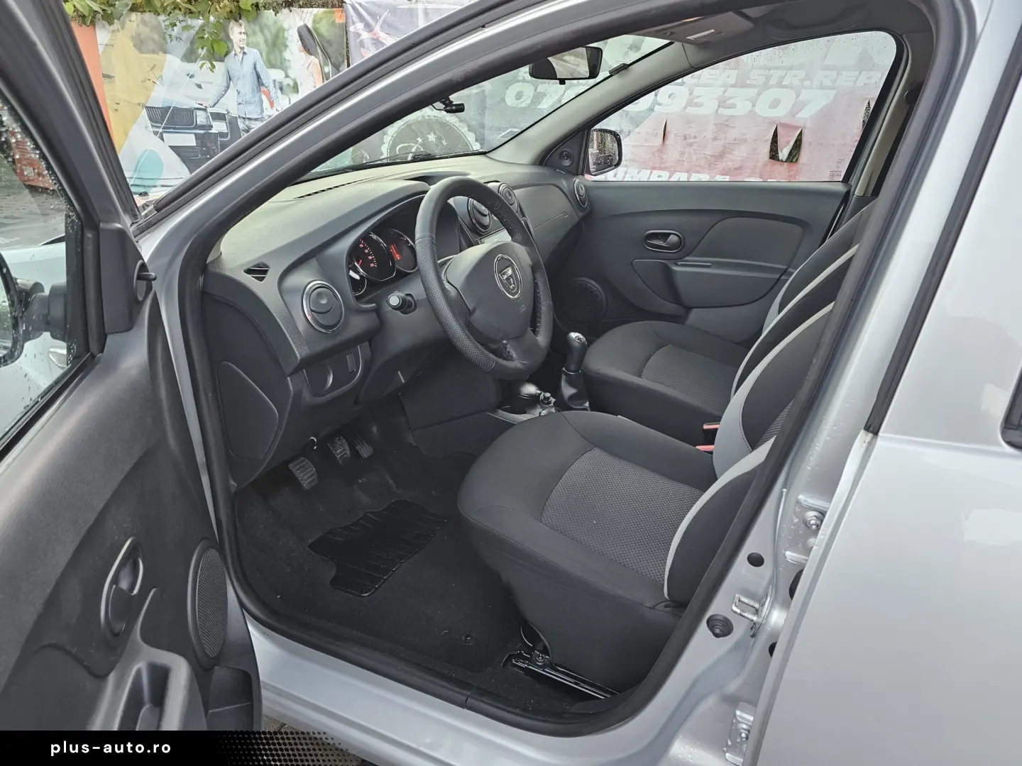 Dacia Logan 1.2i(distributie pe lant)
