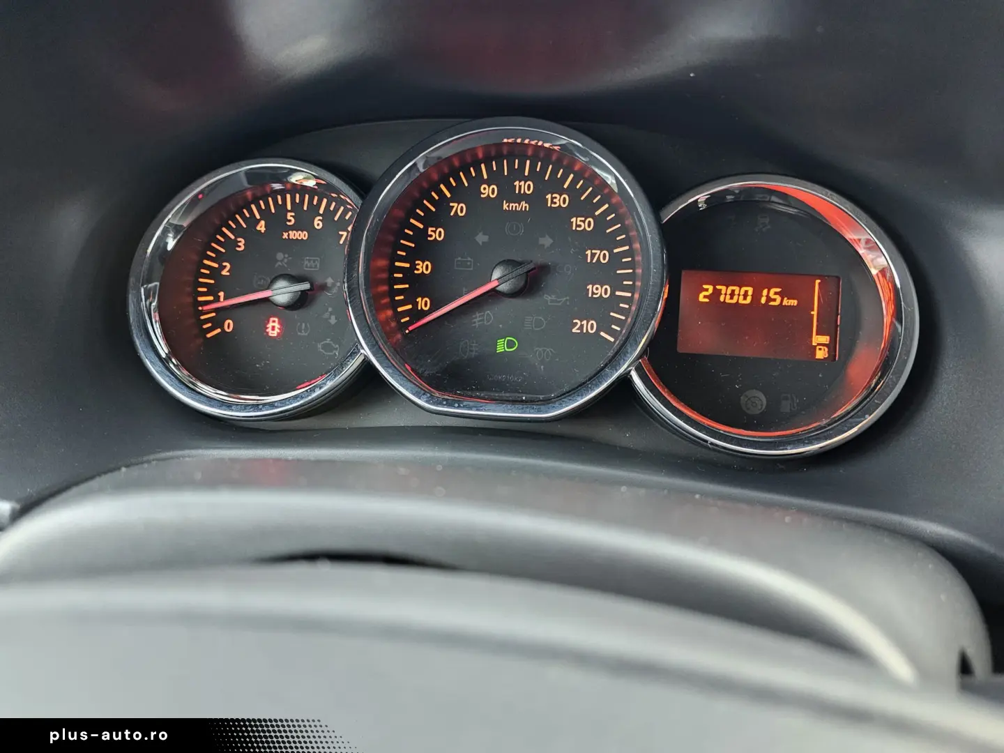 Dacia Logan 1.2i(distributie pe lant)