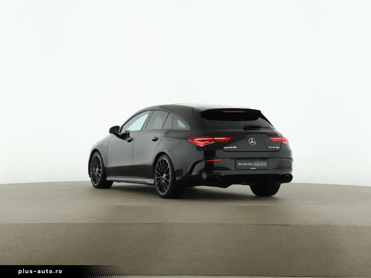 MERCEDES-BENZ CLA 35 AMG SB 4M AMG Night MBUX Pano LED Navi