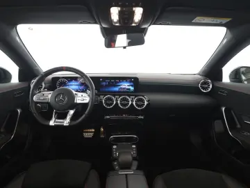 MERCEDES-BENZ CLA 35 AMG SB 4M AMG Night MBUX Pano LED Navi